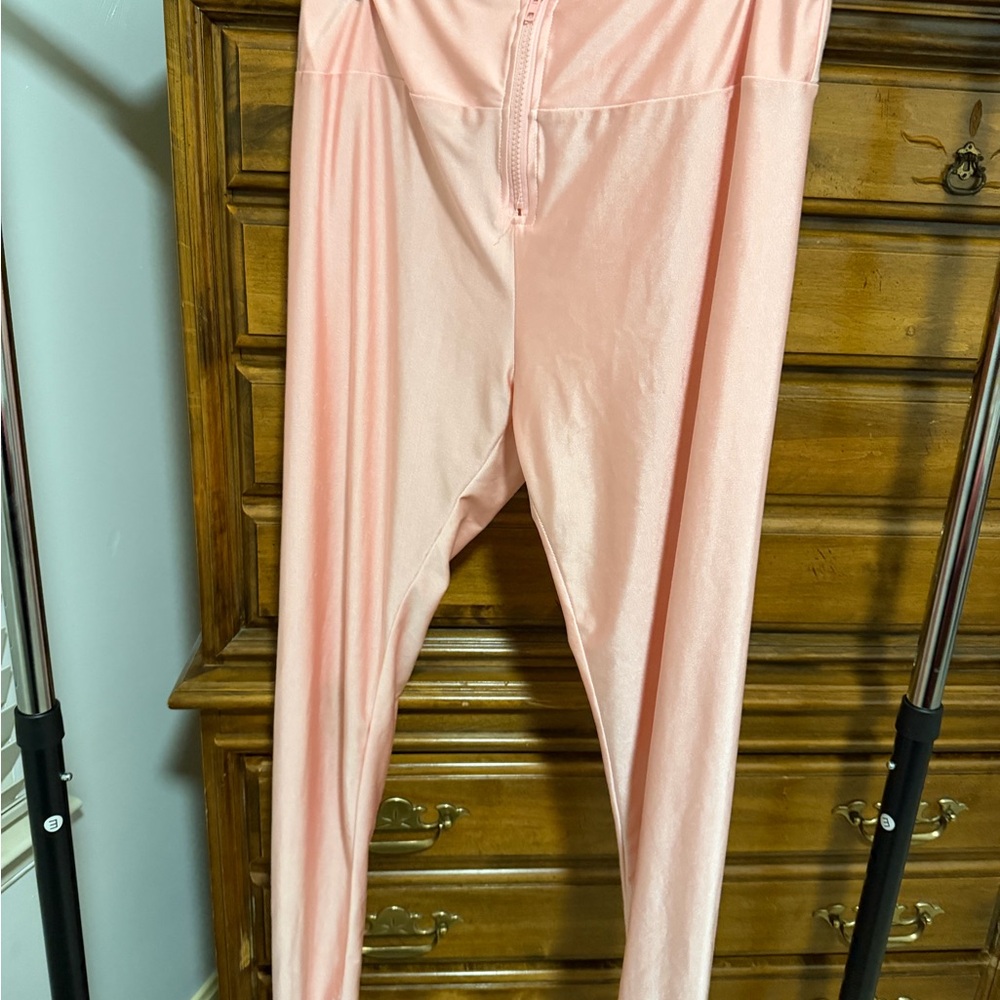 Amazon Pink Leggings